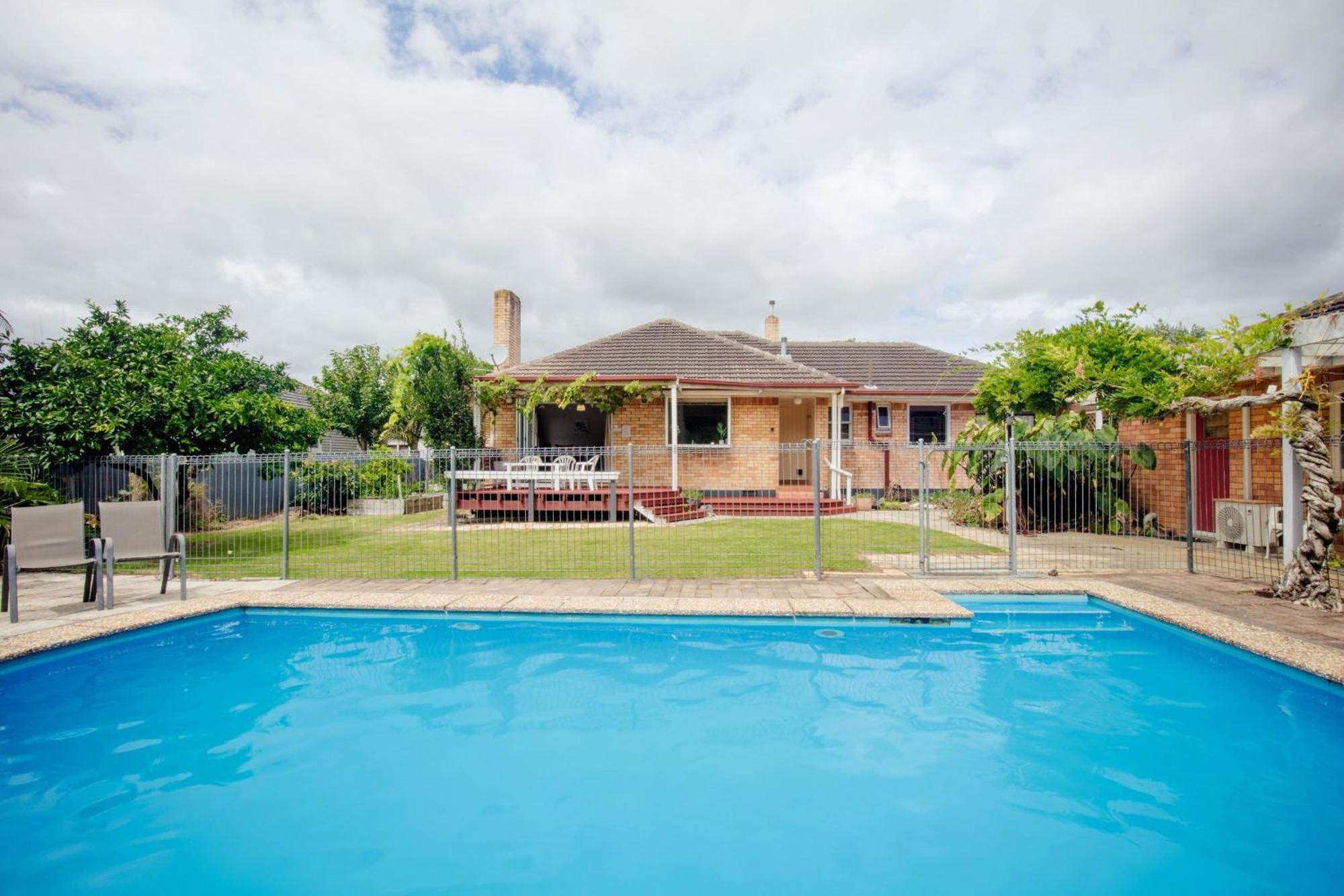 Vila Central Location So Much Space Pool Opens In Summer Hamilton Exteriér fotografie